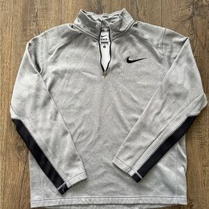 Nike Light Gray and Black Pullover